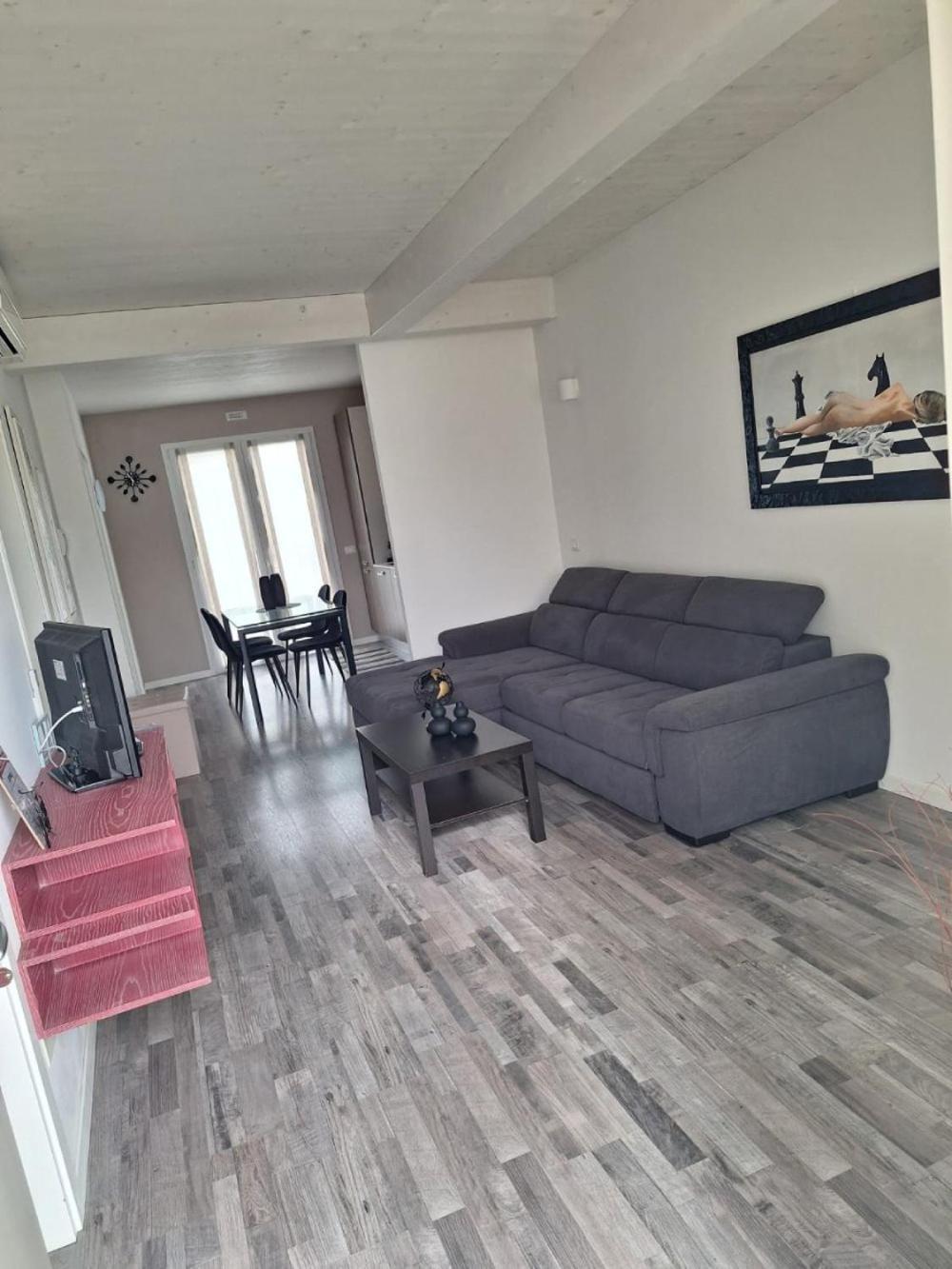 Home Suites Home Salionze Extérieur photo