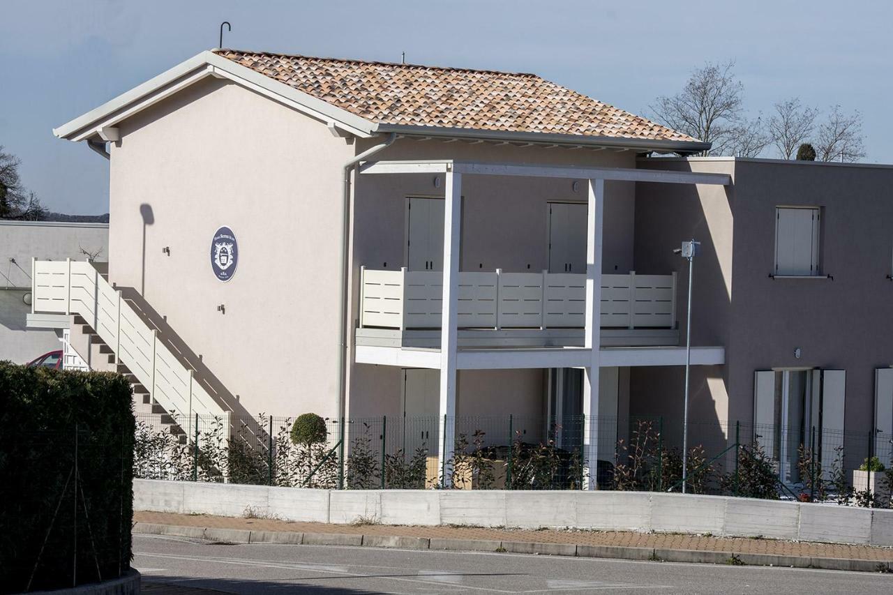 Home Suites Home Salionze Extérieur photo