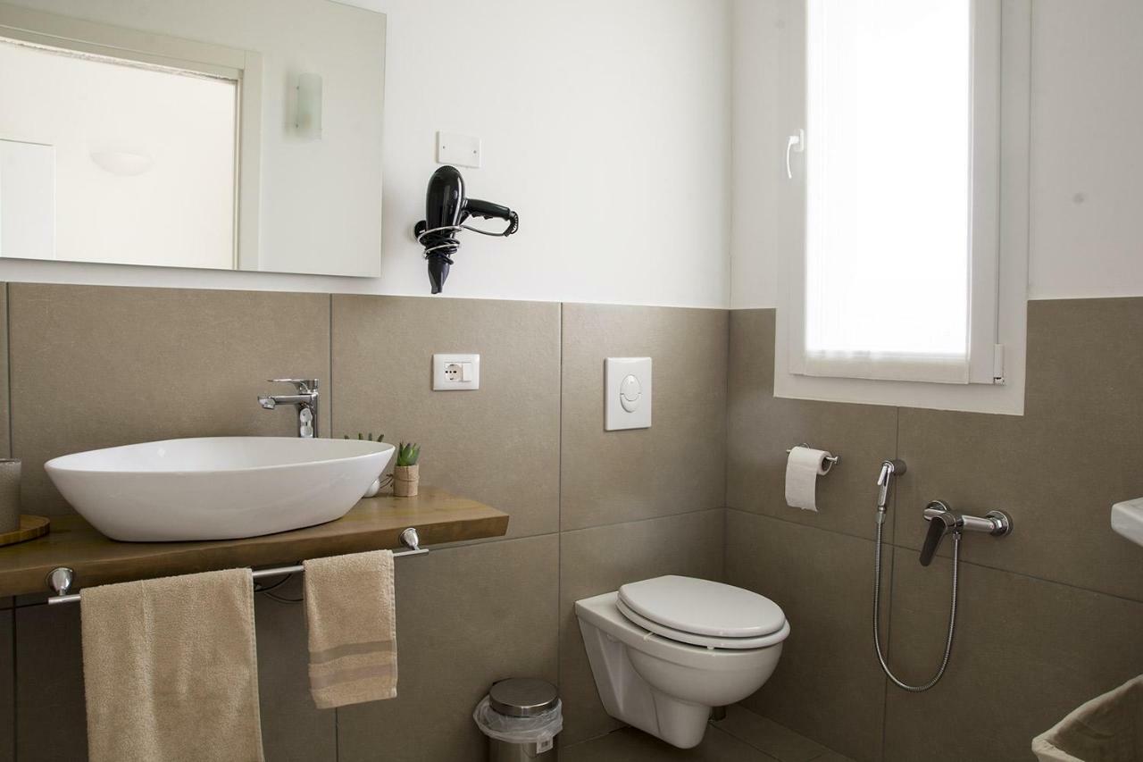 Home Suites Home Salionze Extérieur photo