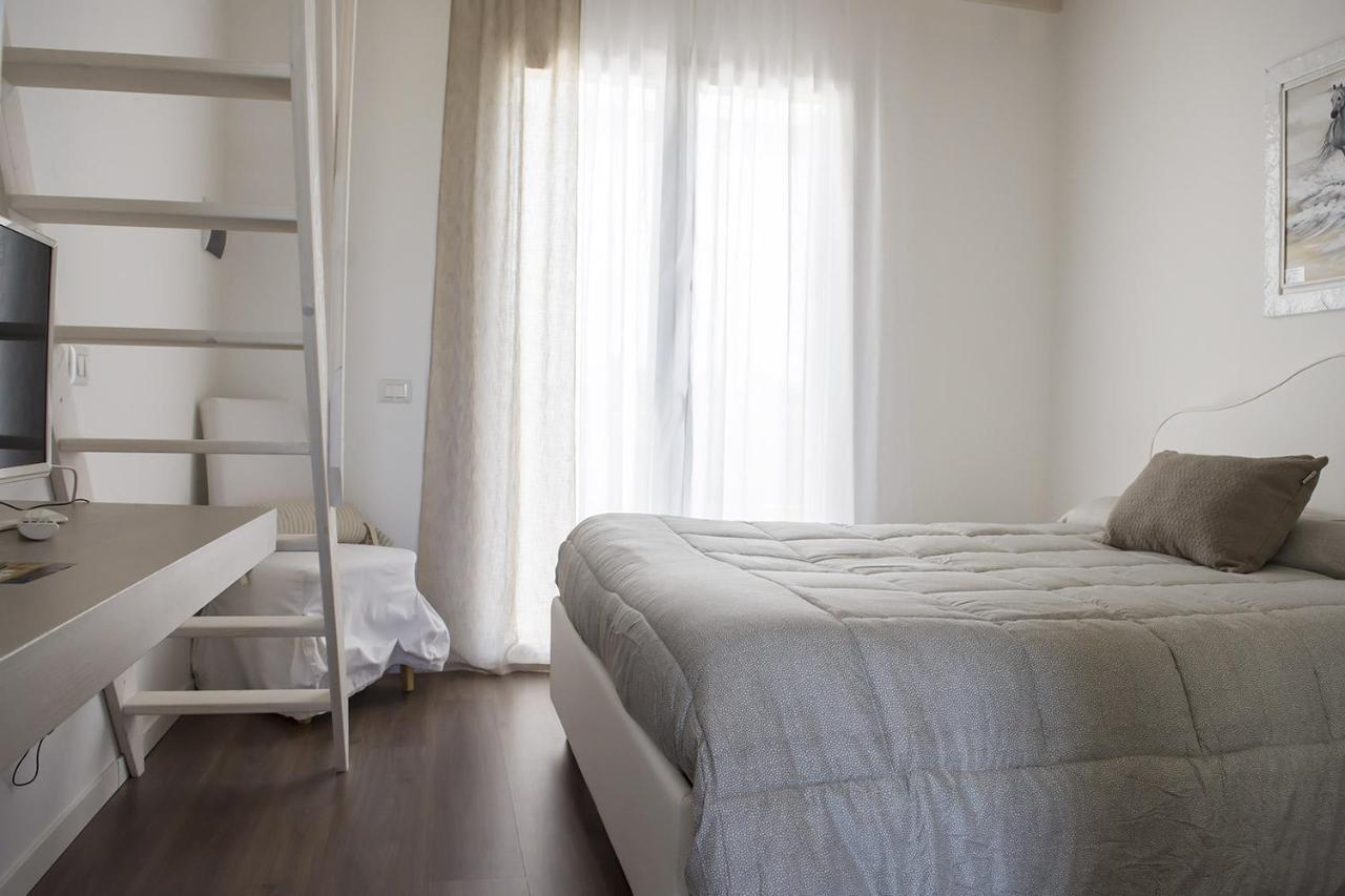 Home Suites Home Salionze Extérieur photo